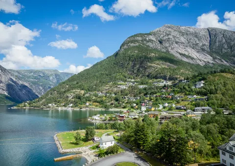 Fjordbygd ved Hardangerfjorden